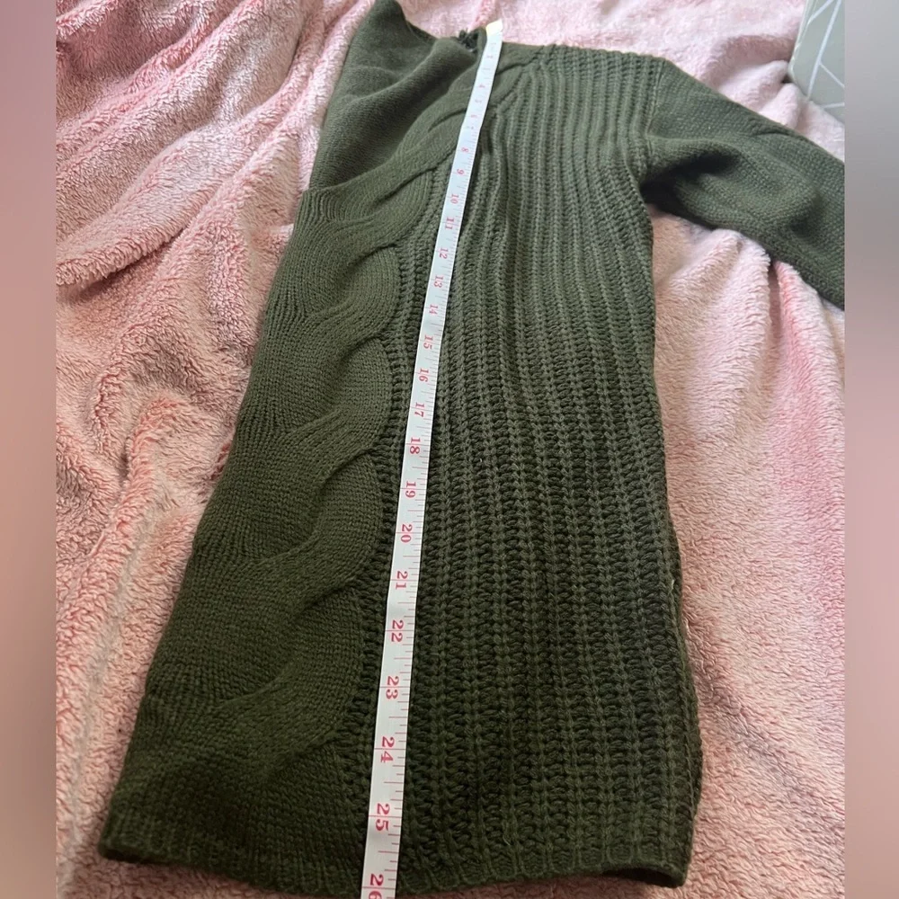 #224 Green knitted sweater - Picture 3 of 5